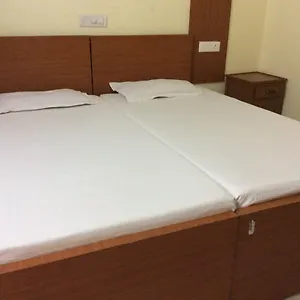 Hotel Ya-ali, Thiruvananthapuram